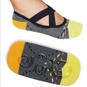 Lupo Heel N Toe Yoga Barre Pilates Grip Socks 6-9